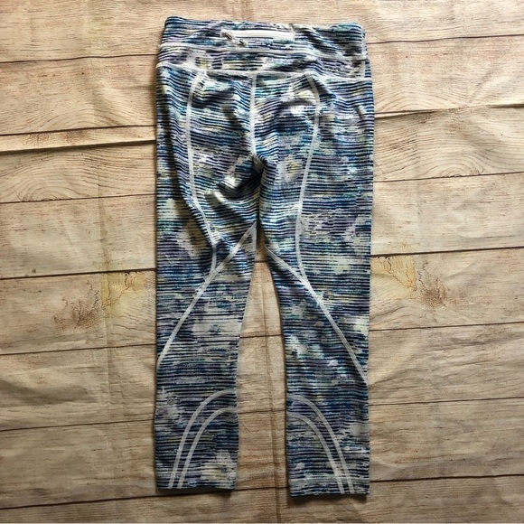 Lululemon Inspire Crop Blurry Belle Leggings Multi - Picture 5 of 7